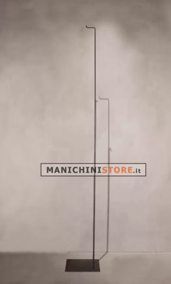 Espositore per abiti regolabile in altezza - Ruggine