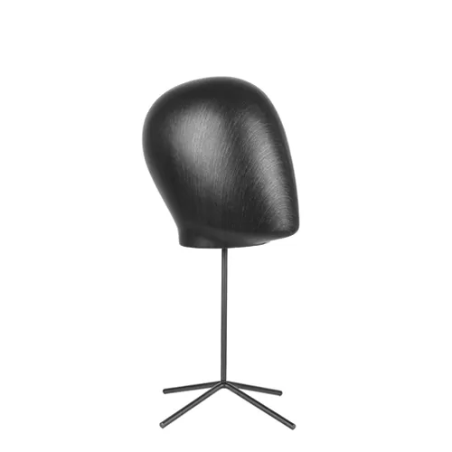 Testa uomo con base effetto nero satinato