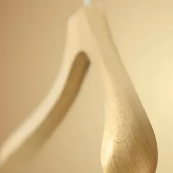 Appendiabiti in legno per negozi