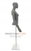 Busto donna grigio con testa, braccia e base