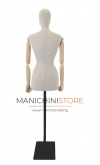 Busto donna in lino con braccia legno e base rettangolare nera
