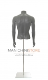Busto uomo grigio con braccia e base