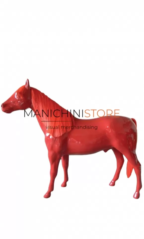 Cavallo in vetroresina per allestimento vetrina - laccato lucido