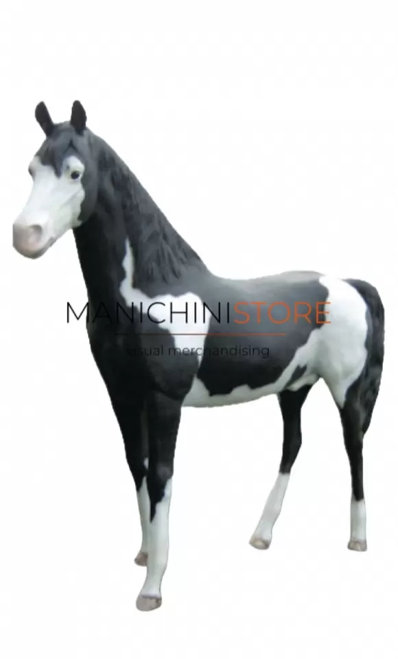 Cavallo in vetroresina per allestimento vetrina