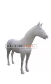 Cavallo in plastica grigio per allestimento vetrina