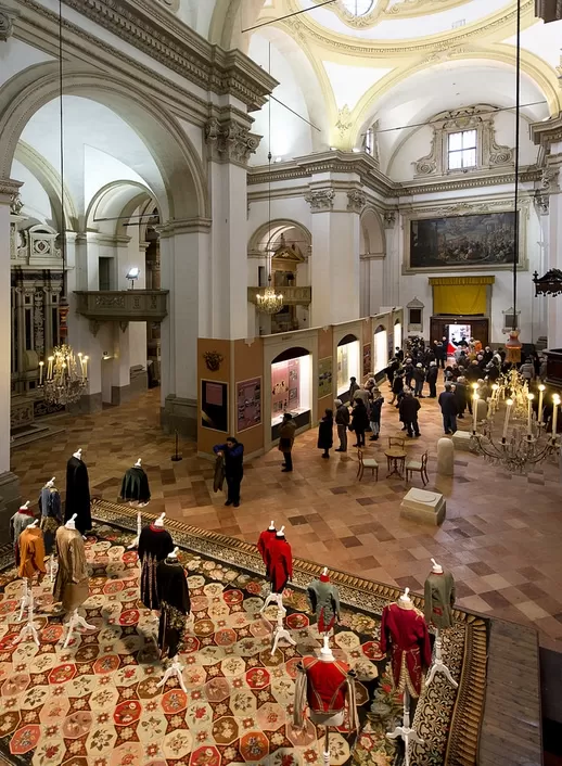 MOSTRA 'Il Portico del Collegio: una citt&agrave; in vetrina'