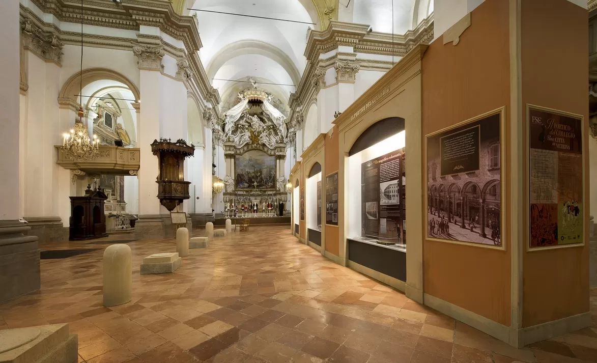 MOSTRA 'Il Portico del Collegio: una citt&agrave; in vetrina'