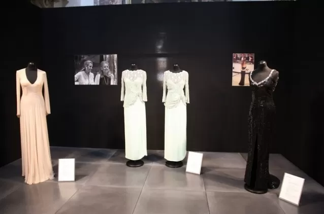 Mostra "Sfila" la moda in tv di Gattinoni