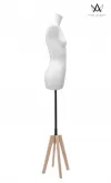 Busto Donna Essential con base in rovere naturale