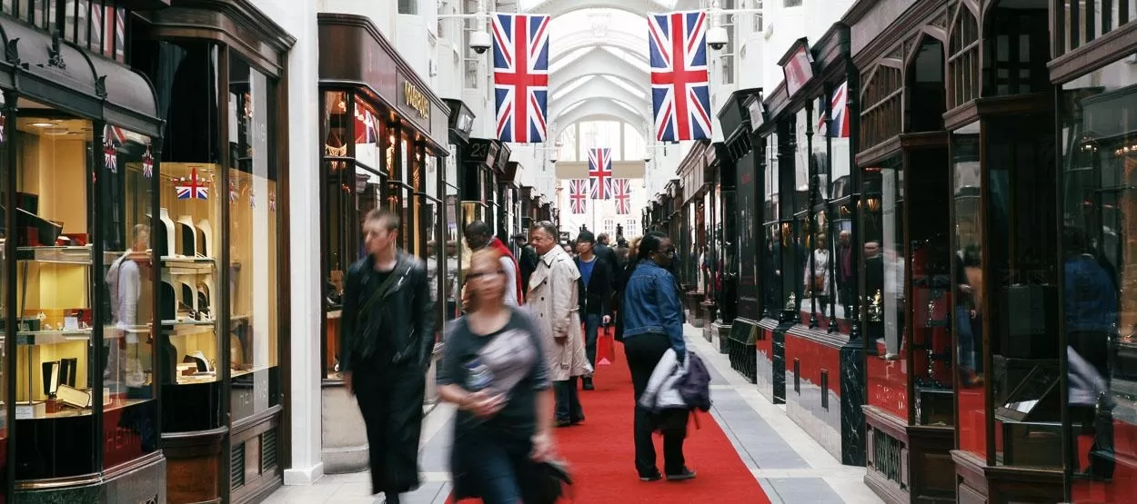 Londra? Dopo Brexit &egrave; un paradiso dello shopping.