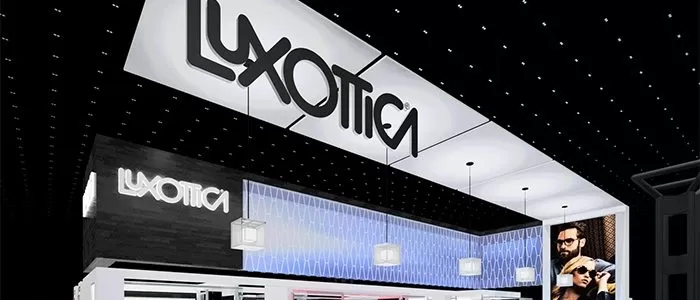 Luxottica va a gonfie vele e premia i dipendenti dei suoi stabilimenti