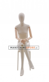 Manichino donna in tessuto con braccia in legno - seduto