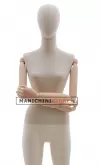 Manichino donna in tessuto Sabbia con braccia in legno