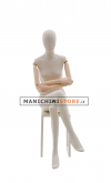 Manichino donna in tessuto con braccia in legno - seduto