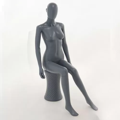 Manichino donna testa uovo in Ecoplastic - grigio antracite seduto