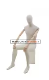 Manichino uomo in tessuto Sabbia con braccia in legno - Seduto