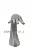 Mano curva portagioie in velluto grigio
