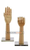 Mano da donna in legno naturale articolata con base cromata