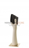 Mano donna con base oro 2