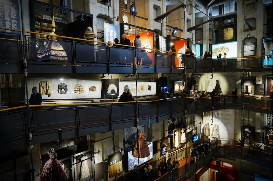 Cinemaddosso- I costumi di Annamode da Cinecittà a Hollywood
