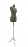 Busto donna con maglina verde e base treppiede 