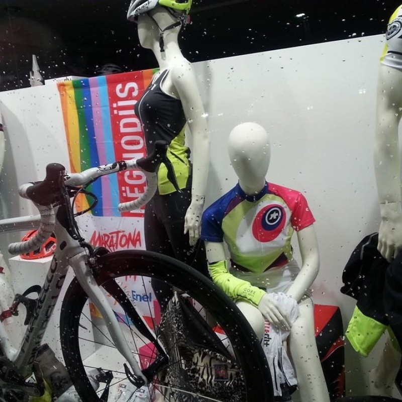 Negozi abbigliamento sportivo