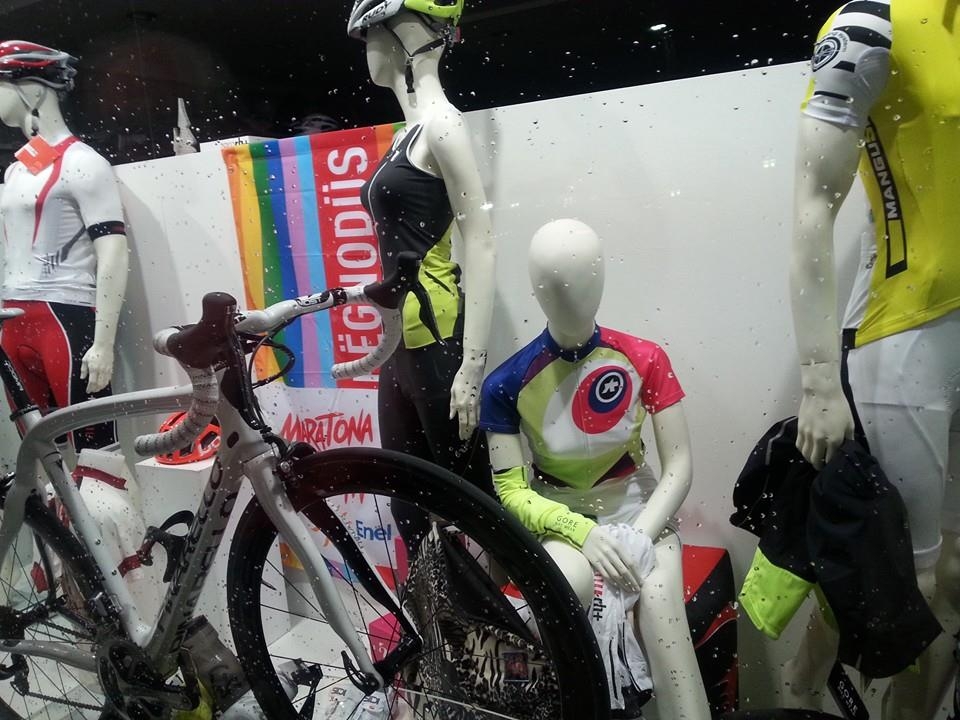 Negozi abbigliamento sportivo