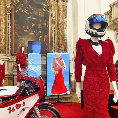 PUNTI INCROCIATI: Moda, Motori e Design