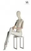 Manichino donna seduto Natural Linen Collection