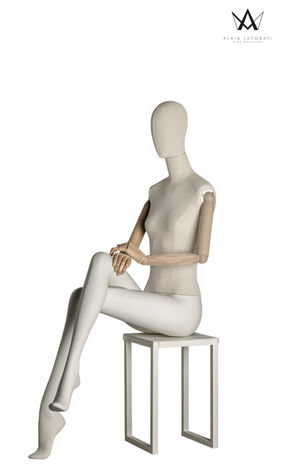 Manichino donna seduto Natural Linen Collection
