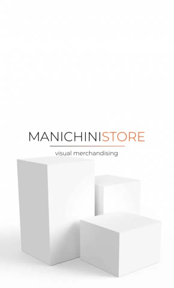 Tris di cubi espositivi