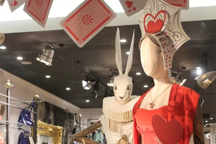 Vivienne Westwood & Le avventure di Alice nel paese delle meraviglie