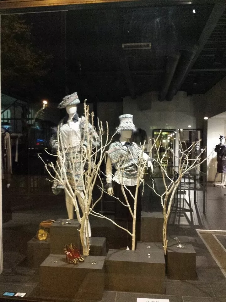Walter Dang, elegante store