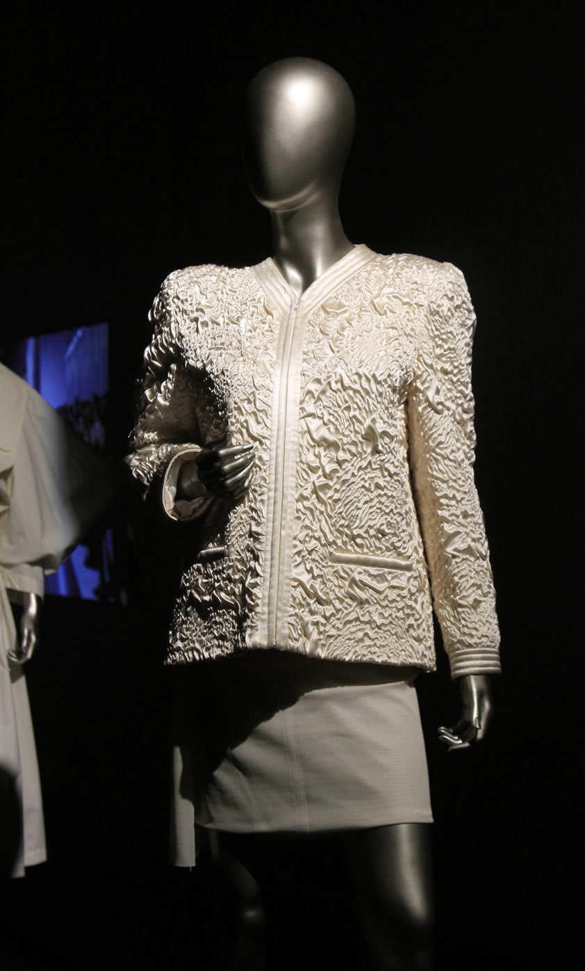 Carpi, "White" in mostra la moda in bianco da Pierre Cardin a Prada